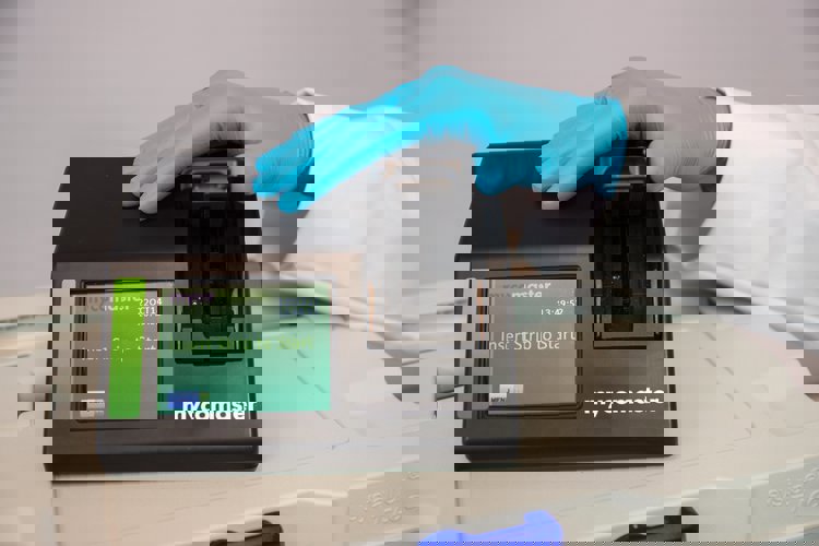 Mycomaster and Mycotoxin Adviser