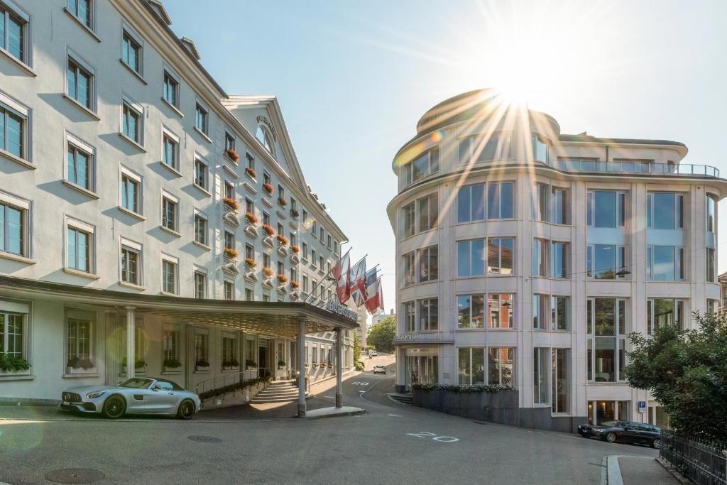 Einstein Hotel